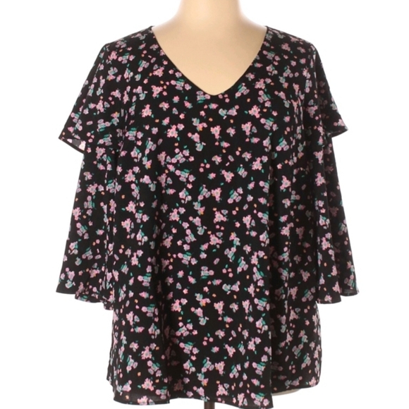 Lane Bryant Tops - Lane Bryant Size 14/16 Black Floral Blouse